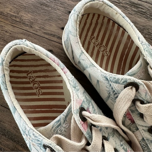 Taos size 8 Tropical Print Plim Soul Canvas Sneakers Shoes casual - Picture 3 of 7